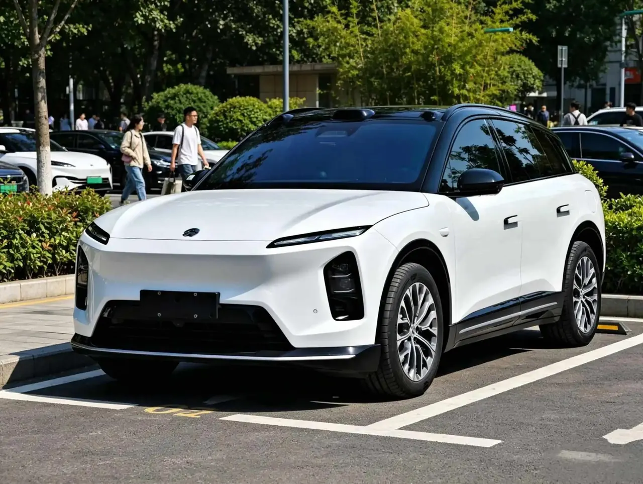 Открыть галерею: NIO 2025 ES6 75kWh Automatic
