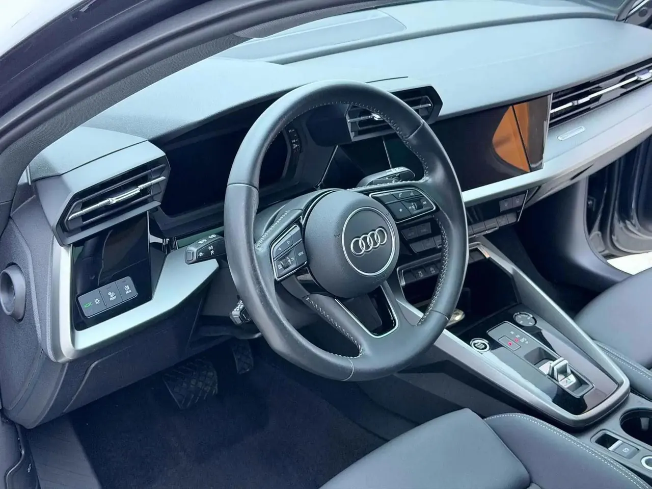Audi A3 2021 model Sportback 35 TFSI Fashion Sport version 6
