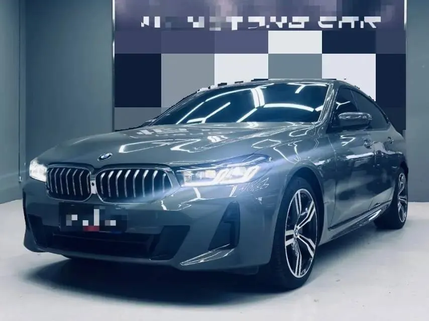 BMW 6 GT 2021 630i M sports suit - View 1