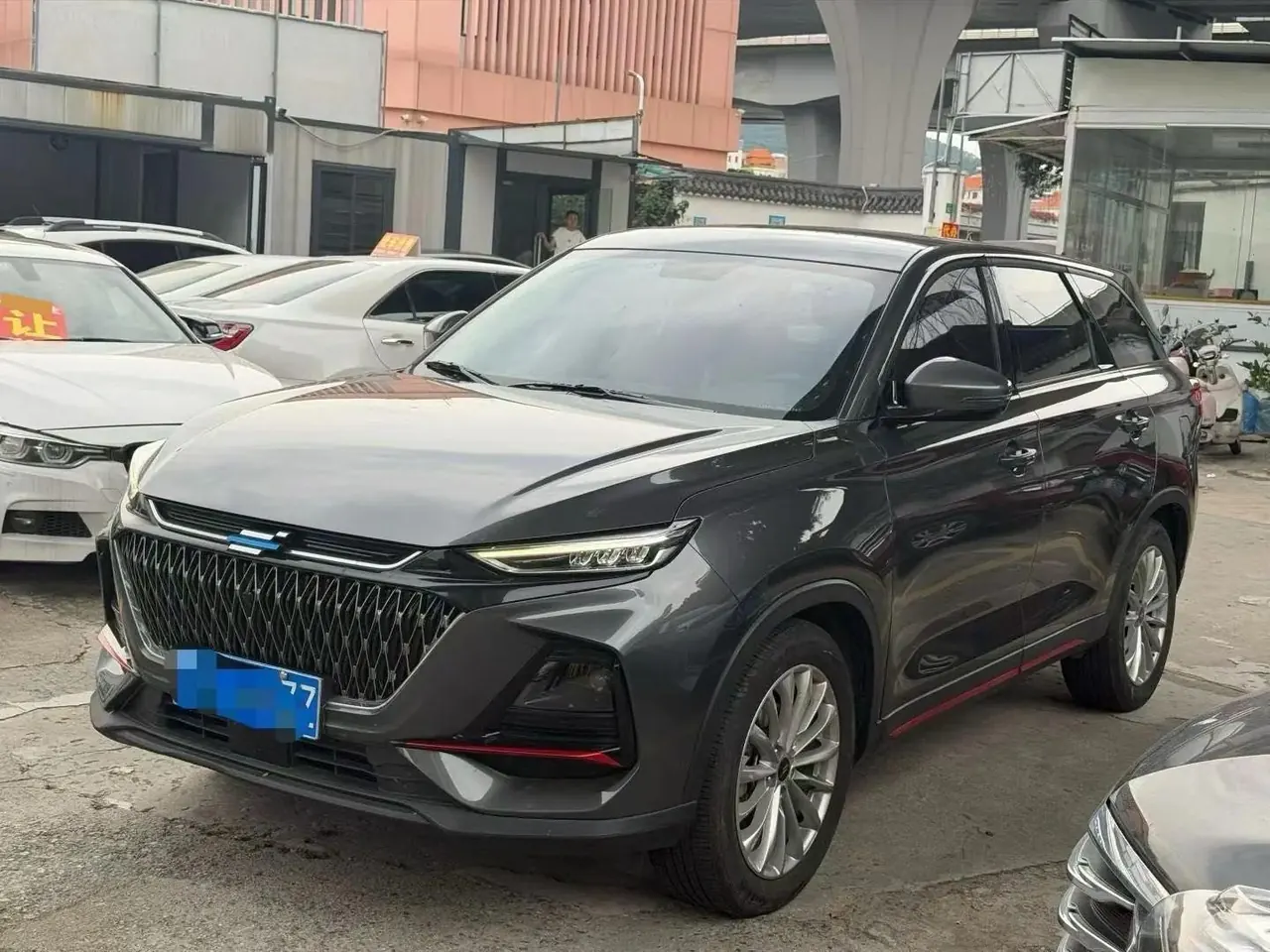 ChangAn Oshan X7 PLUS 2022 1.5T Blue Whale Edition Auto Enjoy - View 1