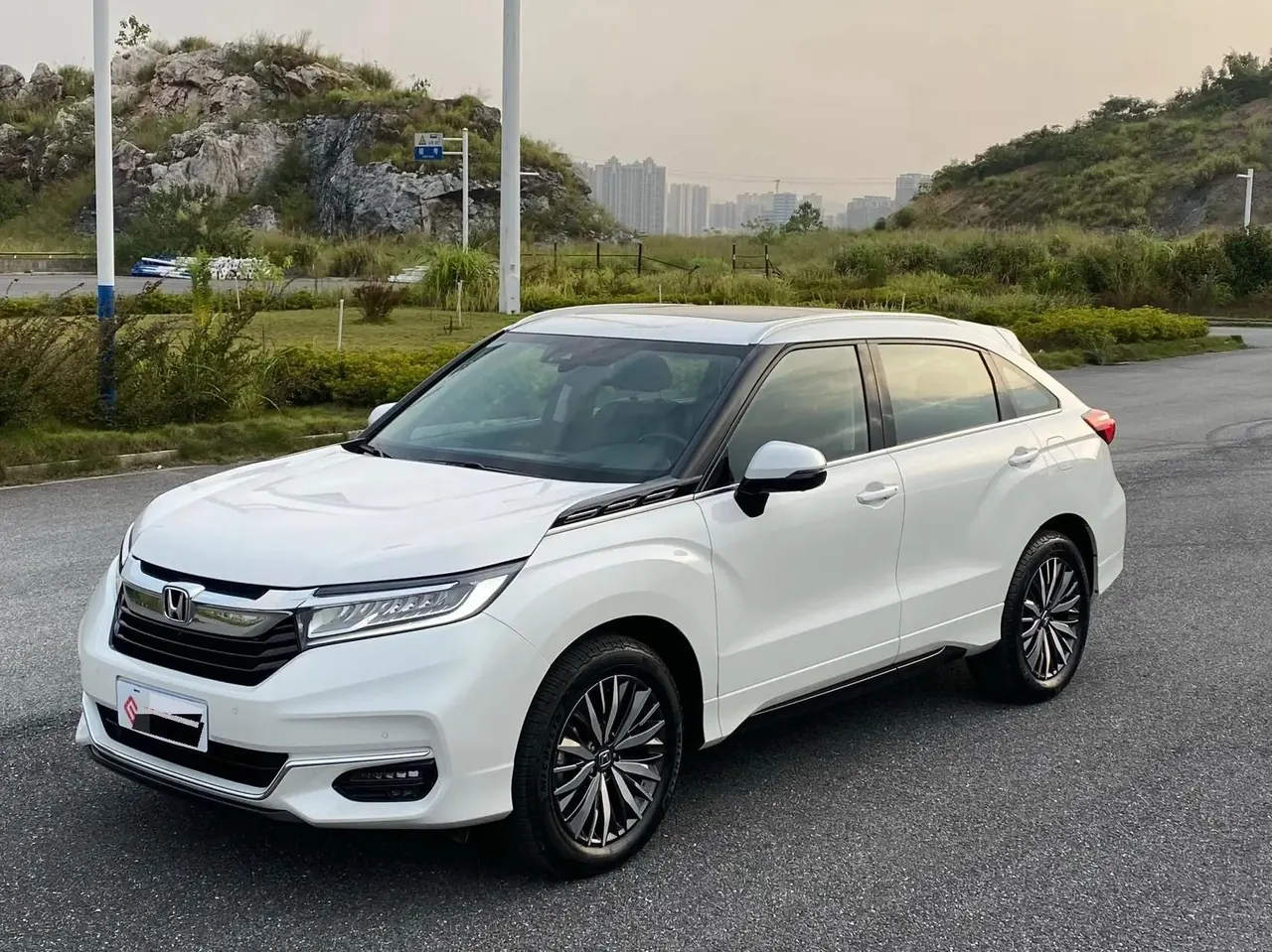 AVANCIER 2020 370TURBO All-Wheel Drive Supreme Edition - View 1