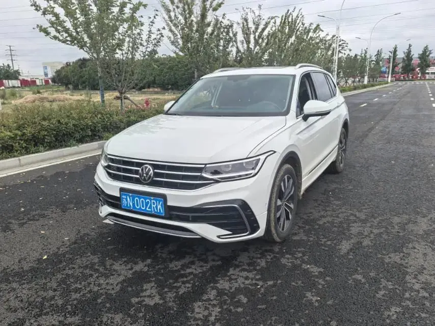 Volkswagen 2025 Tiguan L R-Line 2.0TSI 330TSI outstanding two-wheel drive R-Line Long Yao version automatic gear - View 1