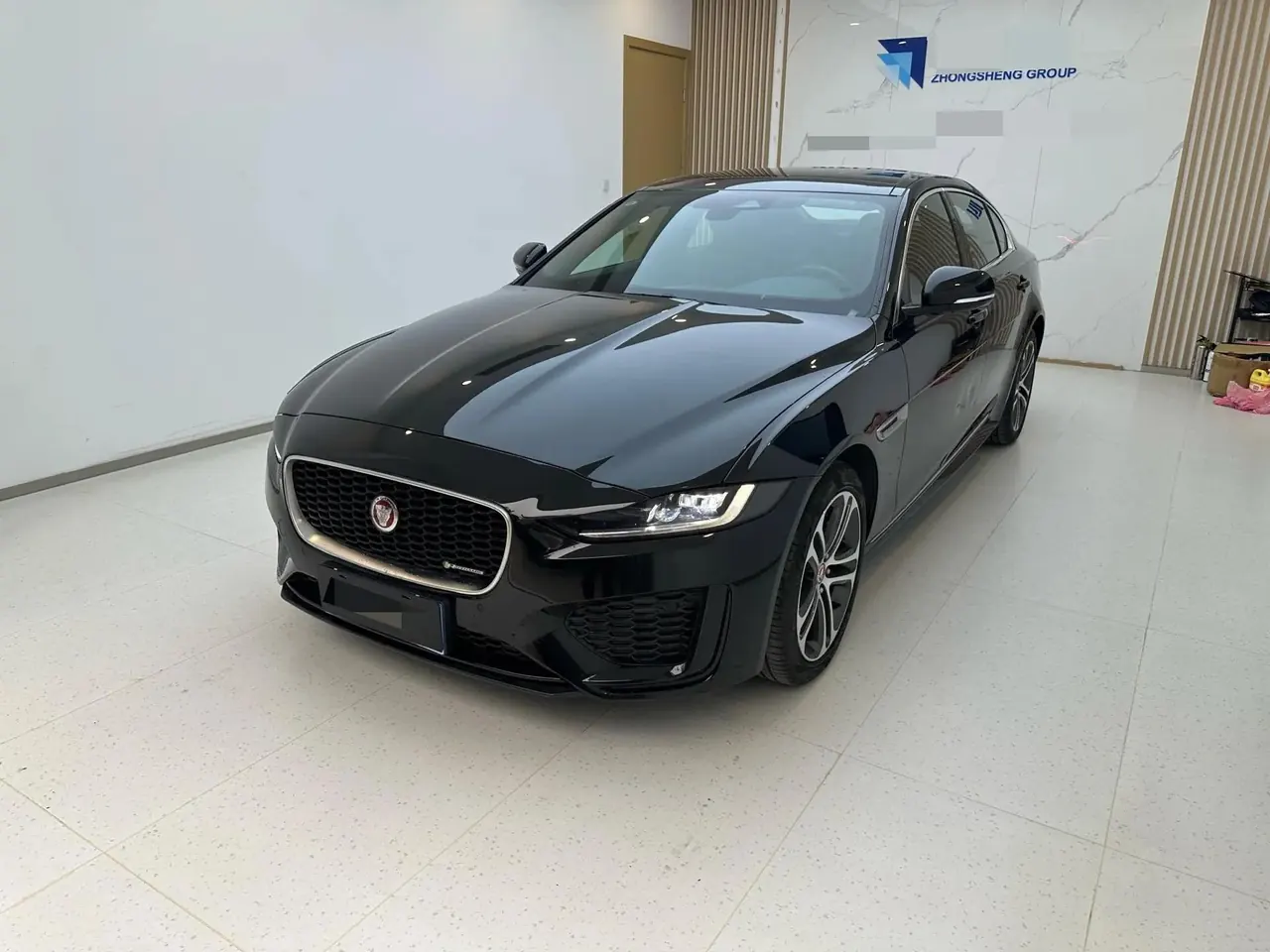 Jaguar XEL 2023 model, 2.0T 250PS R-DYNAMIC S Prestige Sport Edition - View 1