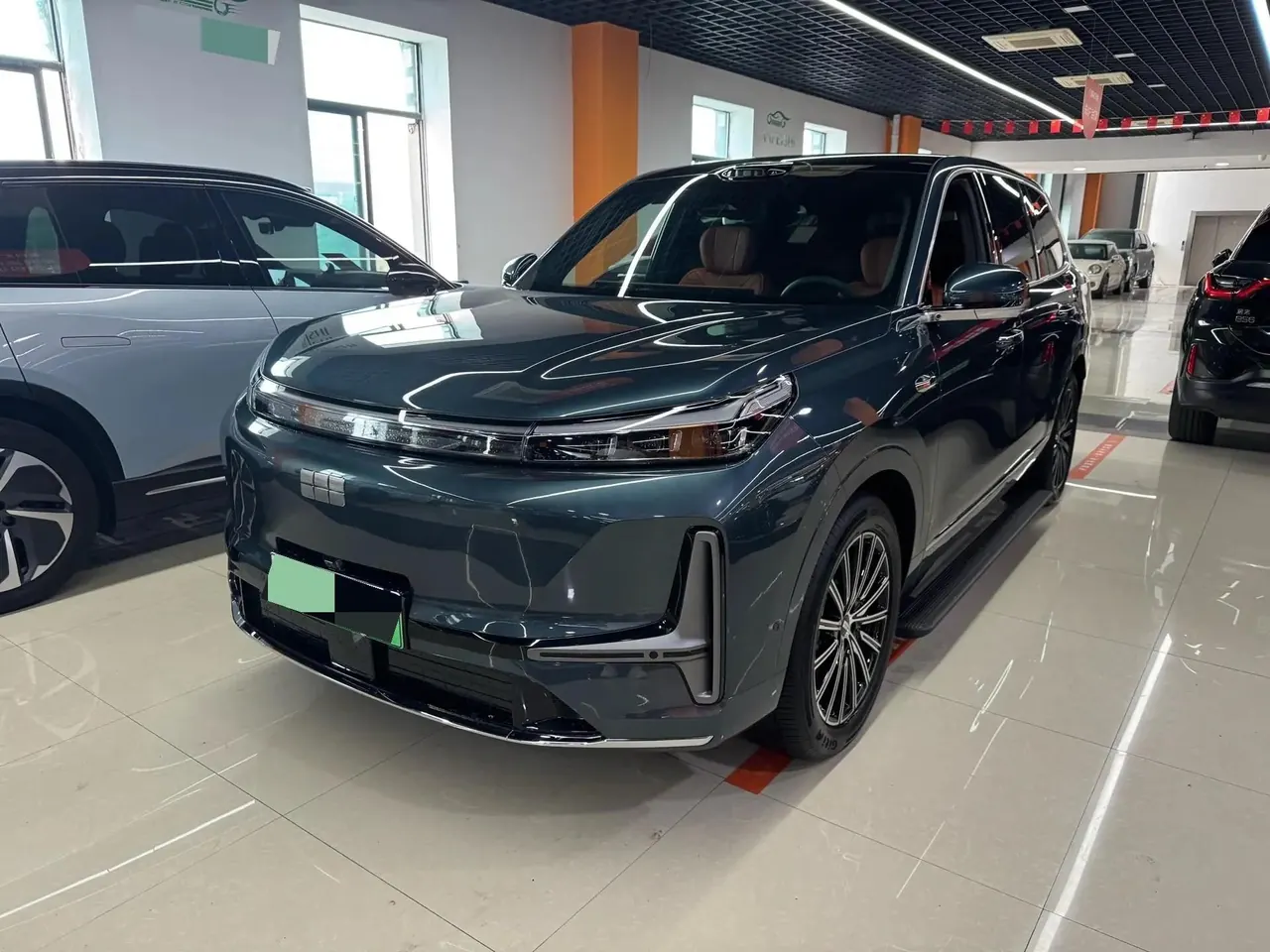 Geely Galaxy 2025 M9 1.5T 230km Two-Drive Discovery Edition Automatic Gear - View 1