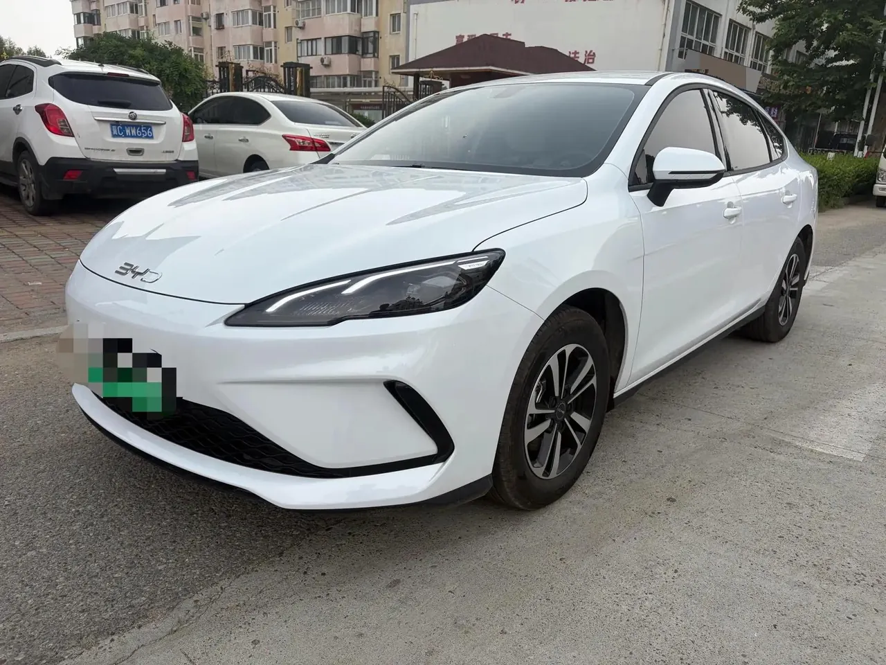 Seal 05 DM-i 2025 Model, DM-i Intelligent Driving Version, 55km Luxury Trim - View 1