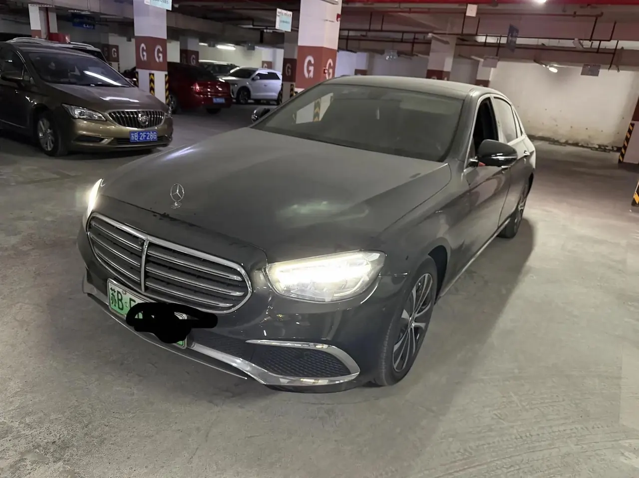 Mercedes Benz E-Class New Energy 2022 to E 350 e L Plug-in Hybrid Car - View 1
