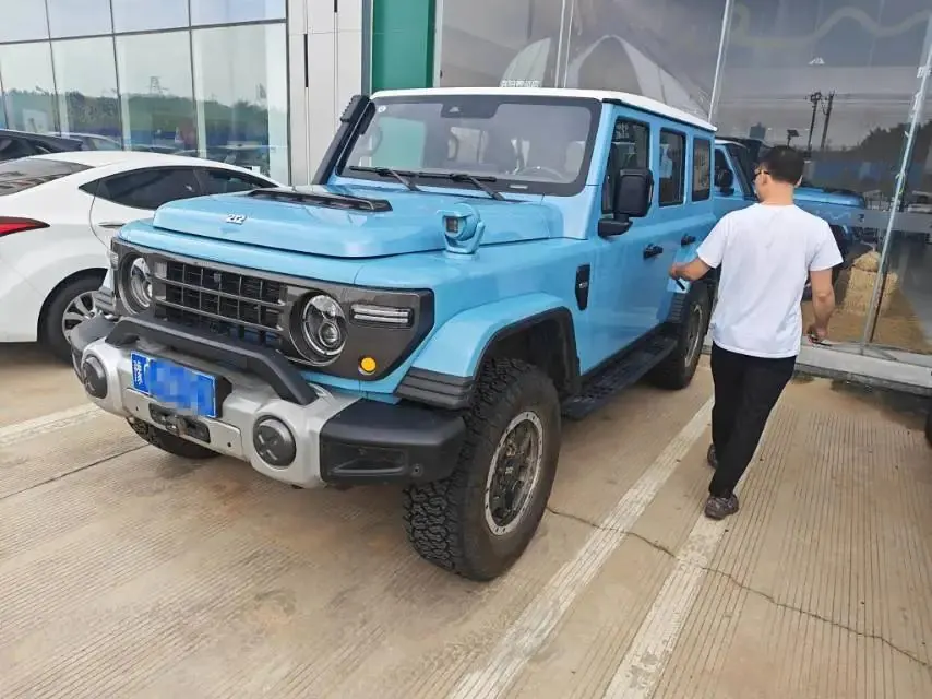 212 2025 T01 2.0T Changfeng Automatic - View 1