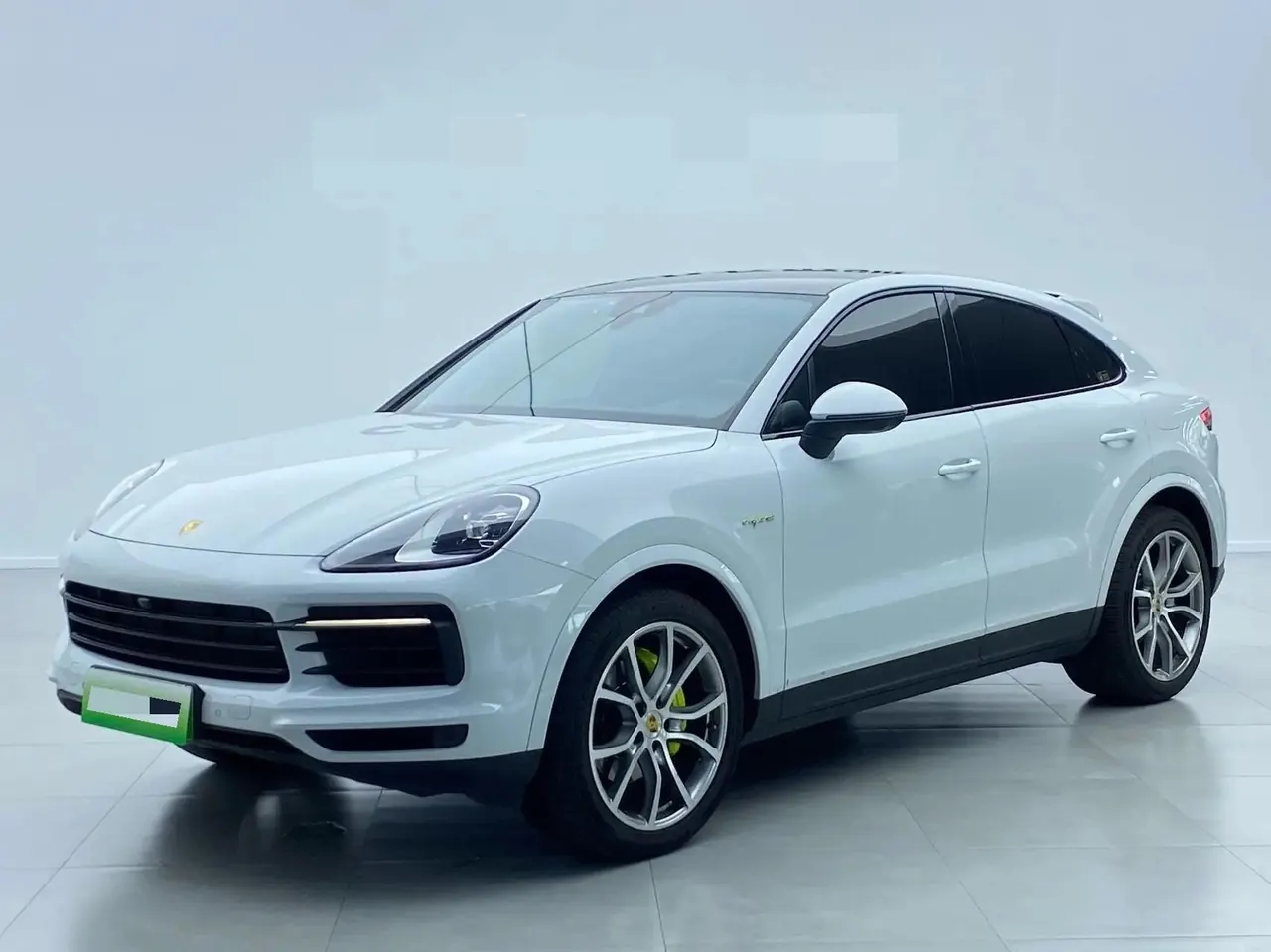 Cayenne New Energy 2020 Cayenne E-Hybrid 2.0T - View 1