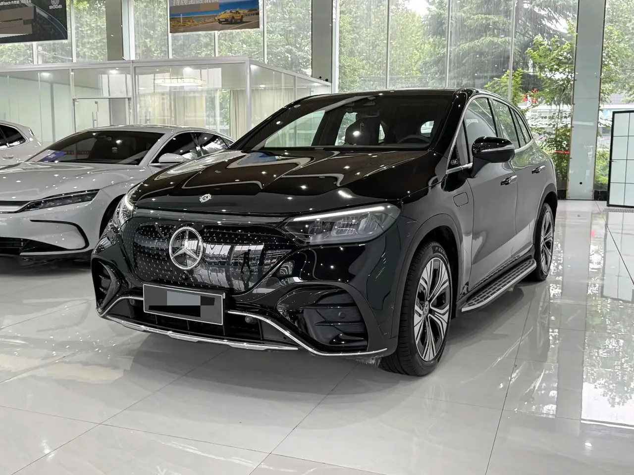 Mercedes Benz EQE SUV 2024 500 4MATIC Deluxe Edition - View 1