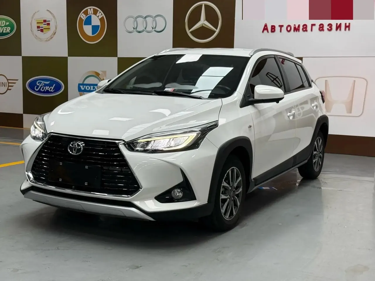 YARiS L Zhixuan 2022 1.5L CVT Deluxe PLUS Edition - View 1