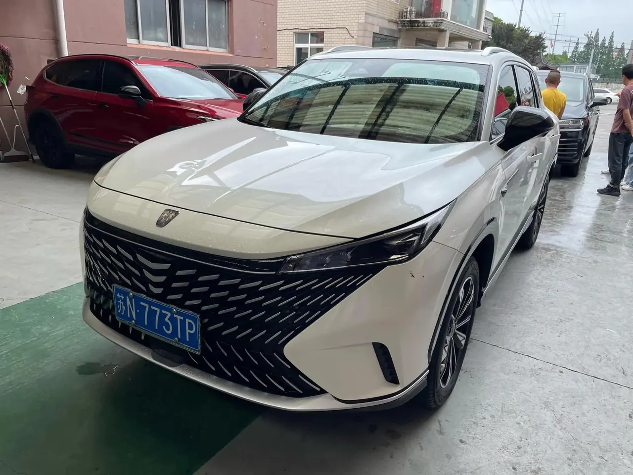 Roewe RX5 2023 3rd Generation 330TGI Super Ultimate Edition - View 1