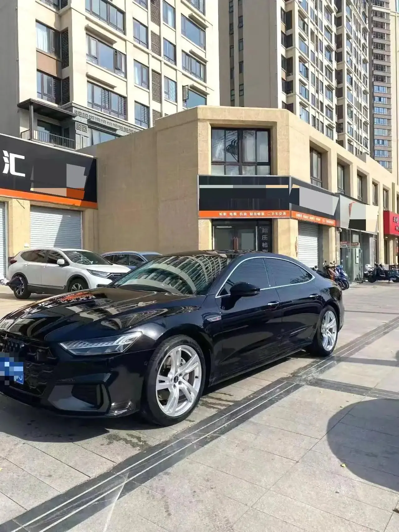 Audi 2024 A7L 2.0TFSI 45TFSI Quattro S-line Jianyuan Model Flow Crystal Package Automatic - View 1