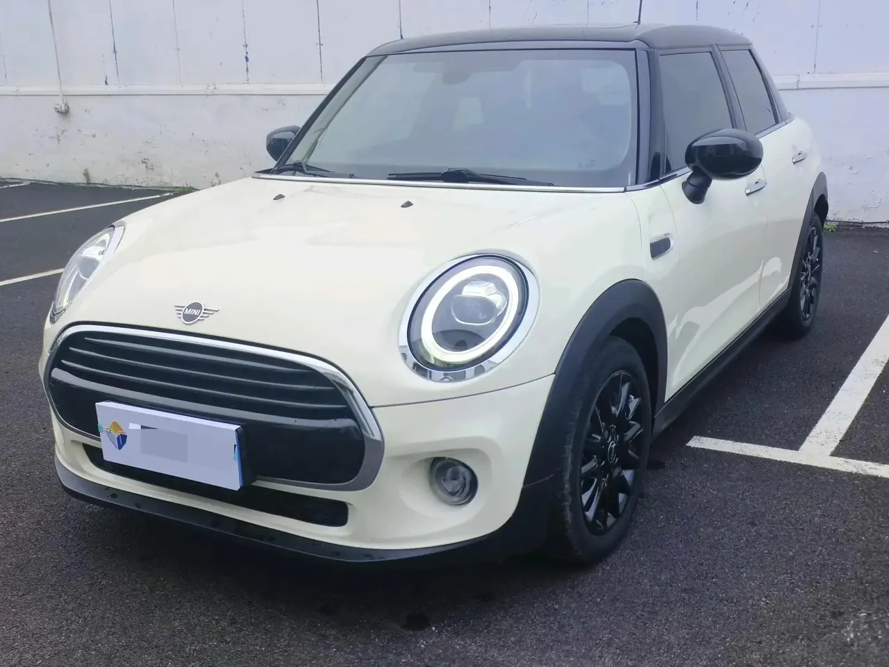 MINI 2021 1.5T COOPER Classic Five-Door Edition - View 1