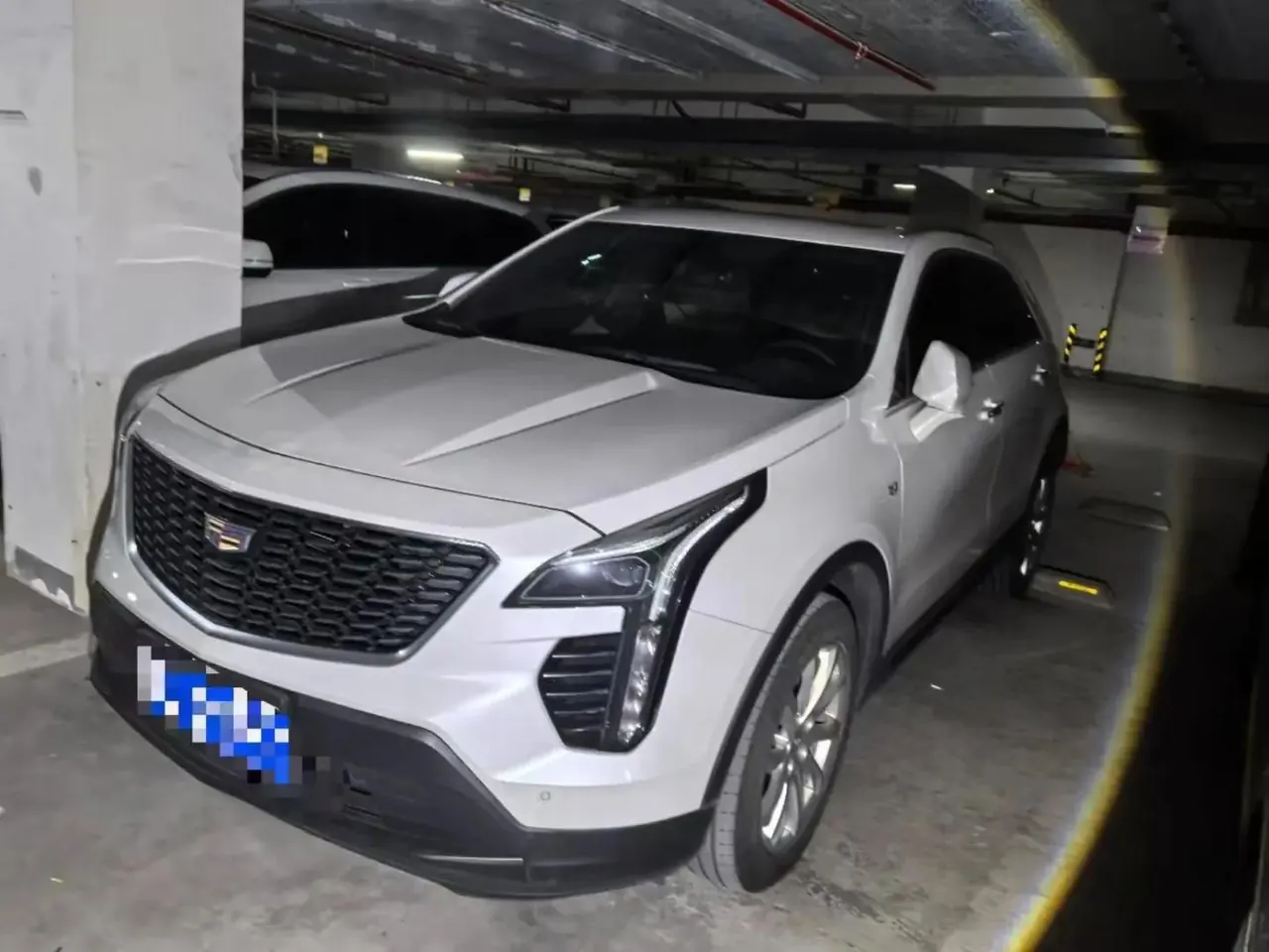 Cadillac XT4 2022 28T Two-Drive Fashion Type - View 1