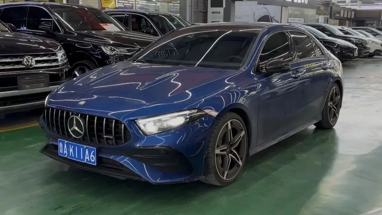 Mercedes Benz Class A AMG 2024 A 35 L AMG 4MATIC 48V 2.0T (modified) automatic gear - View 1