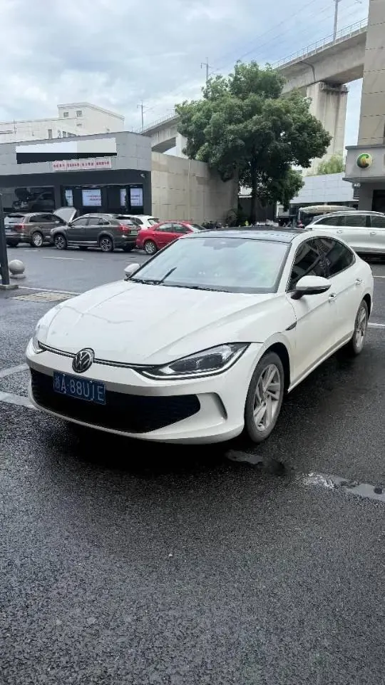 Lamando 2022 Model Lamando L 280TSI DSG Spicy Edition - View 1