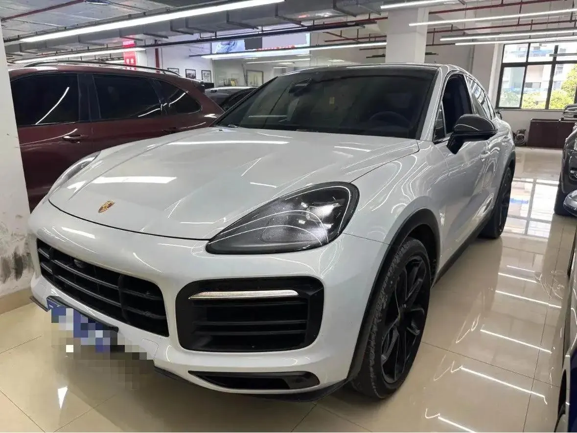 2019 Cayenne 3.0T - View 1