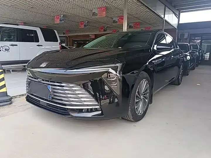 LaCrosse 2023 28T Prestige Edition - View 1