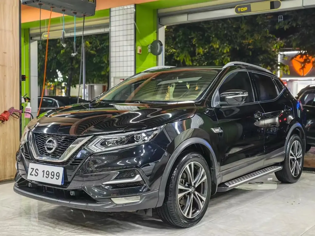 Qashqai 2021 2.0L CVT Luxury Edition - View 1
