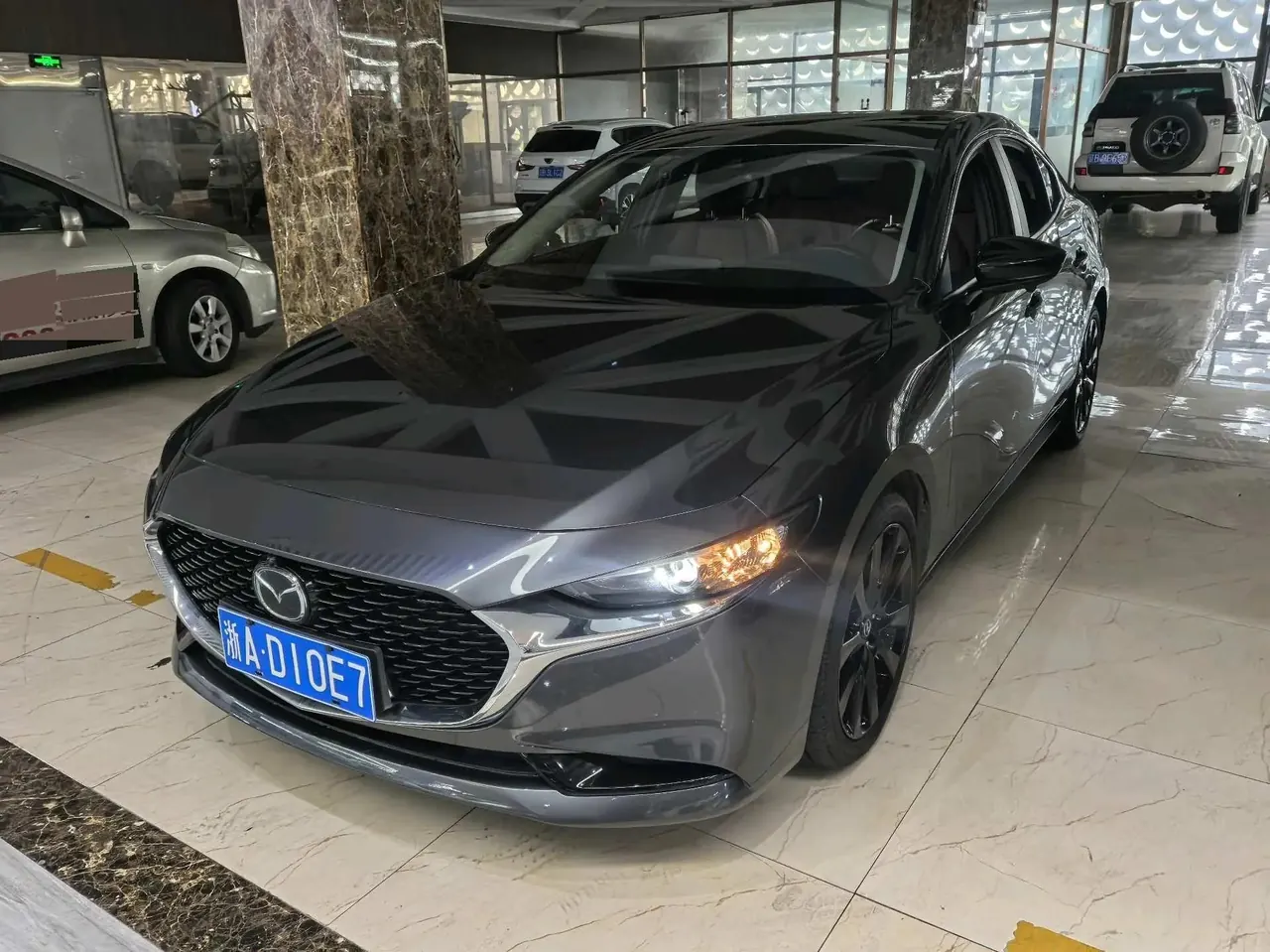Mazda 3 Onksera 2022 2.0L Automatic Elegant Obsidian Edition - View 1