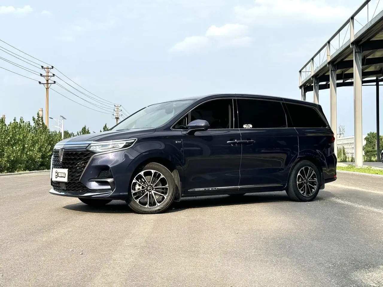 Roewe iMAX8 2021 400TGI Supreme Series Extreme Edition - View 1