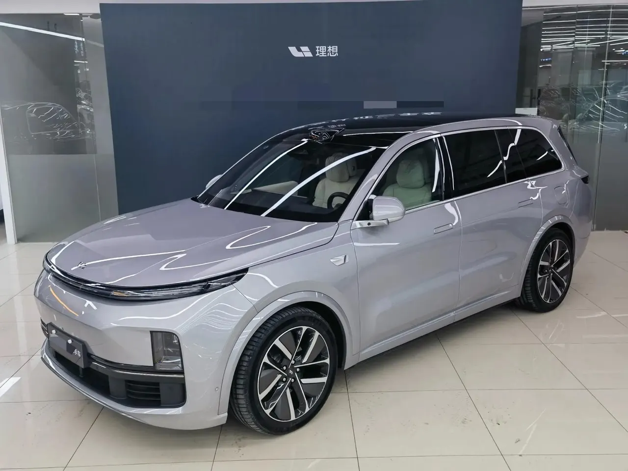 Li L9 2022 L9 Max Edition - View 1