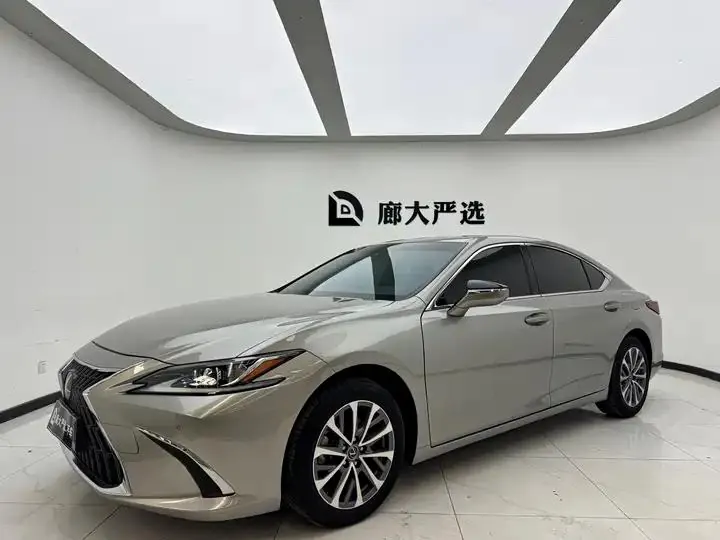 Lexus ES 2022 200 Executive Edition - View 1