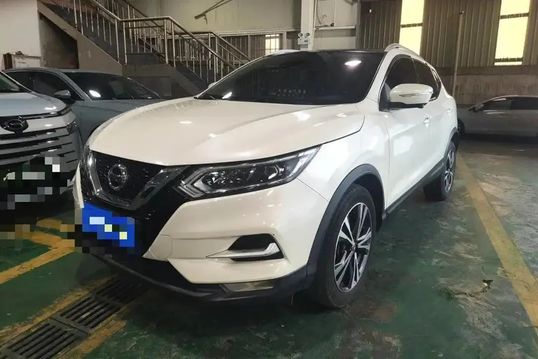 Qashqai 2022 2.0L CVT XV Premium Luxury Edition - View 1