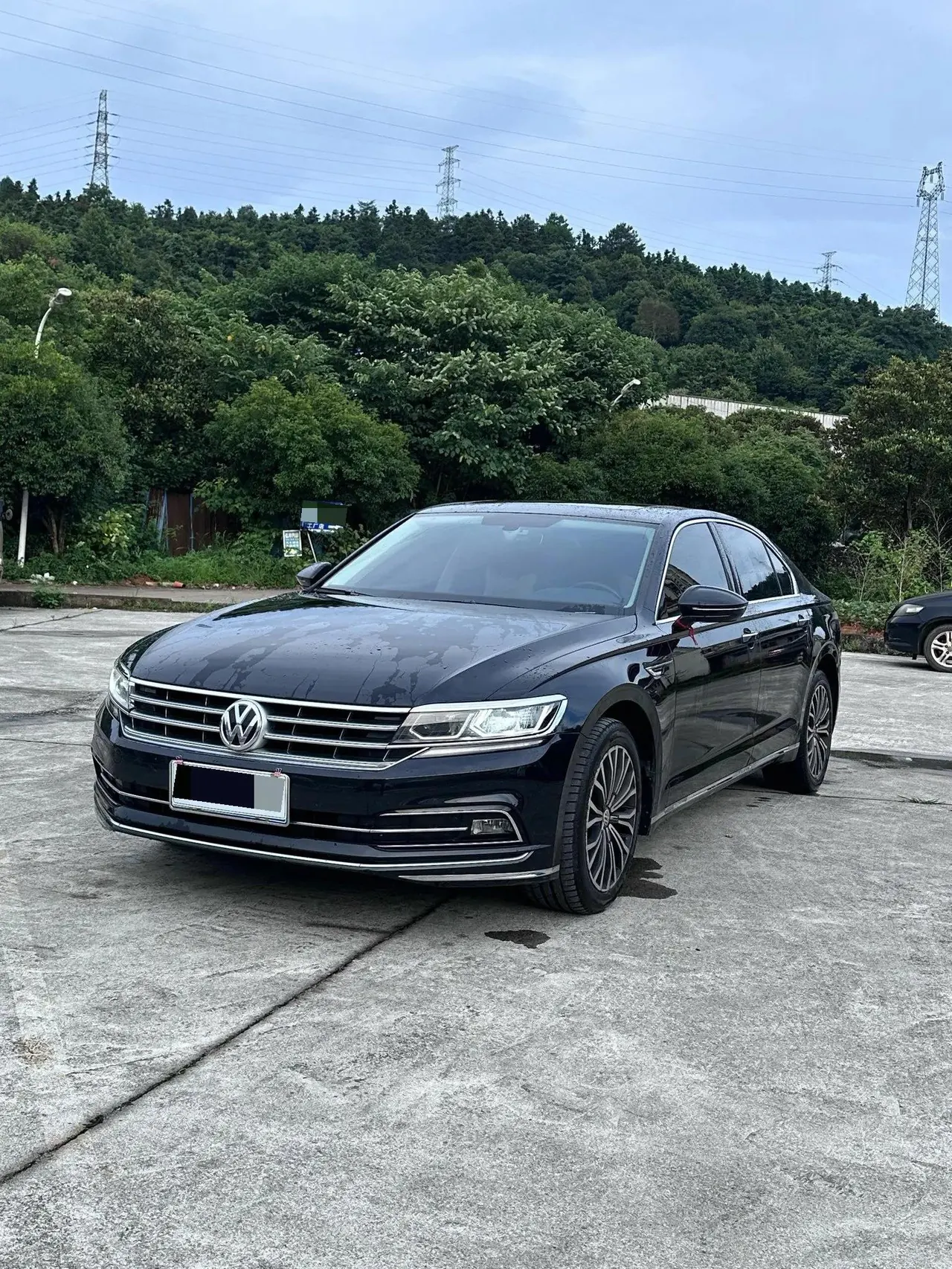 Phideon 2019 380TSI Front-Wheel-Drive Business Edition, China V Emission Standard - View 1