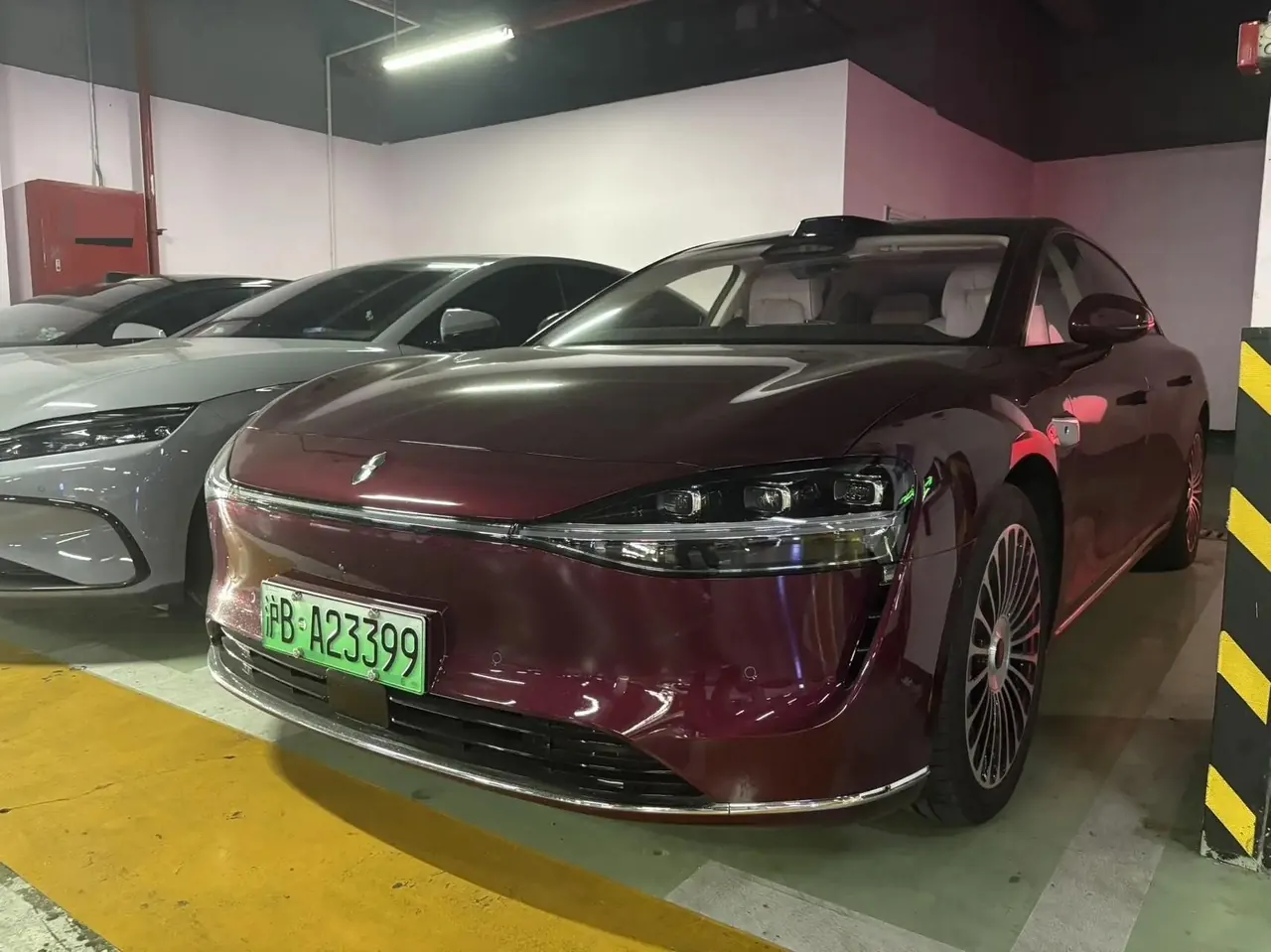 Luxeed S9T 2025 pure electric rear drive Max - View 1