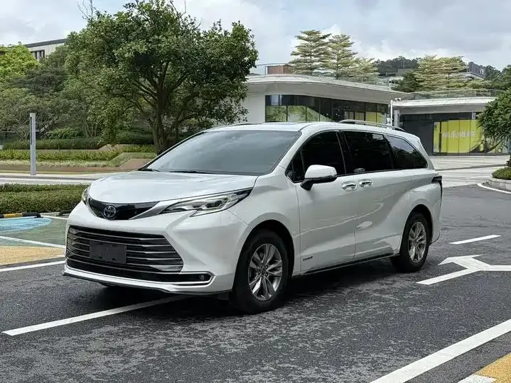 Sana SIENNA 2021 2.5L Hybrid Premium Edition - View 1