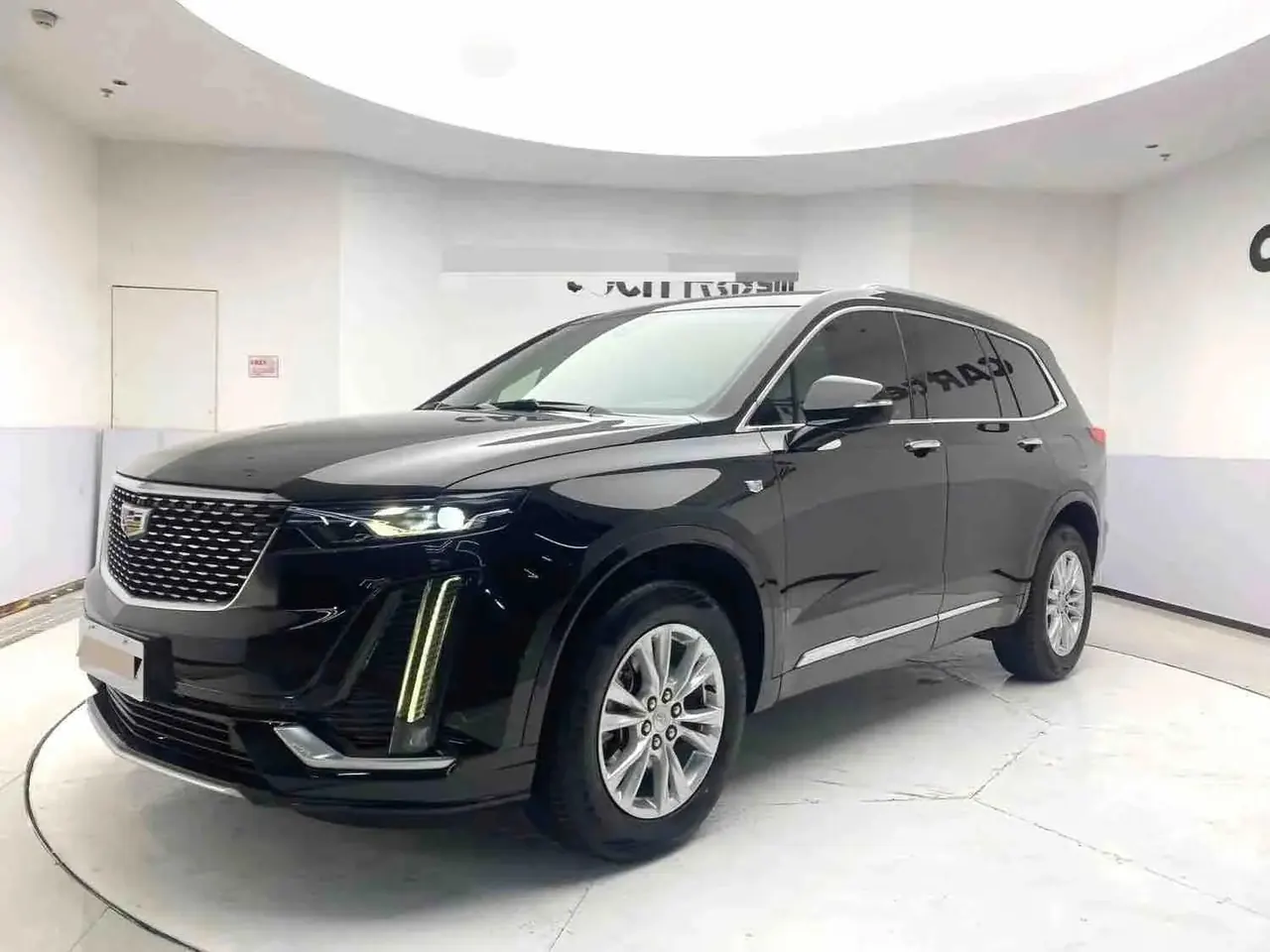 Cadillac XT6 2022 2.0T 6-seat 4-wheel drive fashion model - View 1