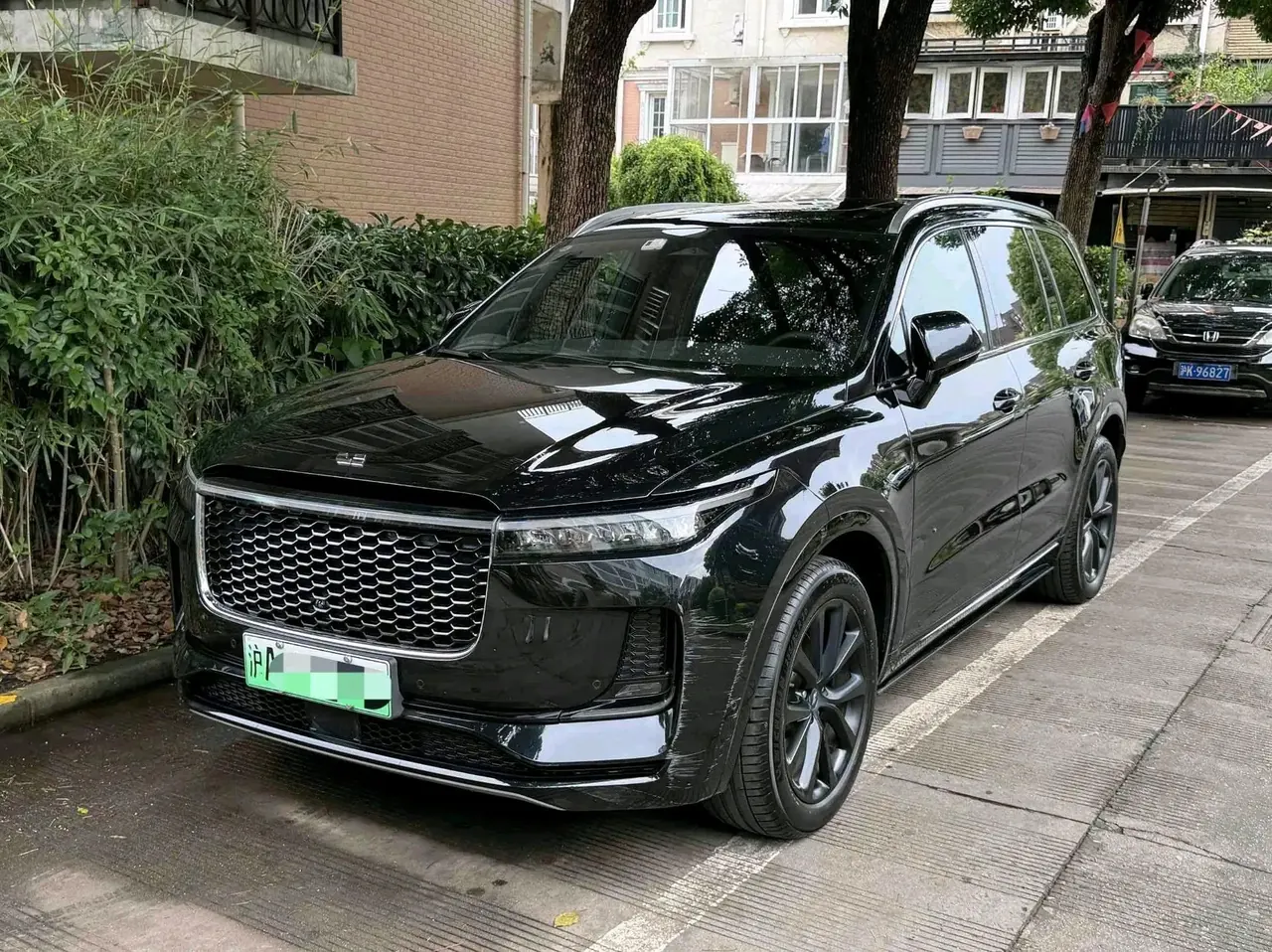Li ONE 2021 Range-Extended 6-Seater Version - View 1