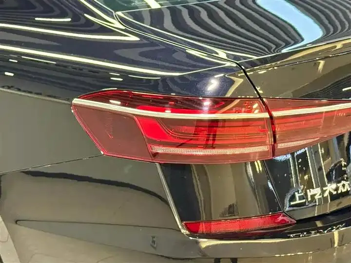 Passat 2025 outstanding 380TSI Longteng Edition 10
