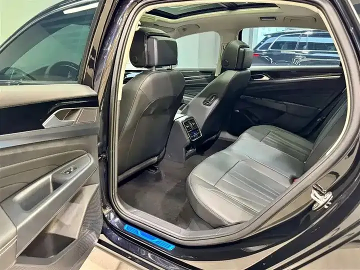 Passat 2025 outstanding 380TSI Longteng Edition 28