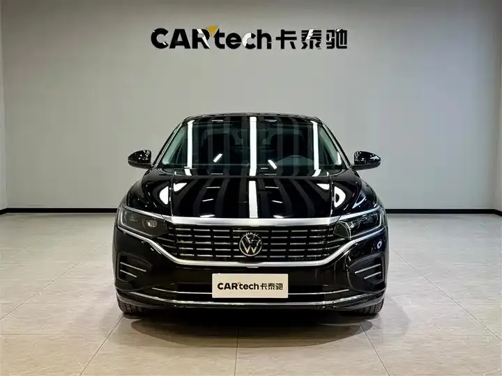 Passat 2025 outstanding 380TSI Longteng Edition 3