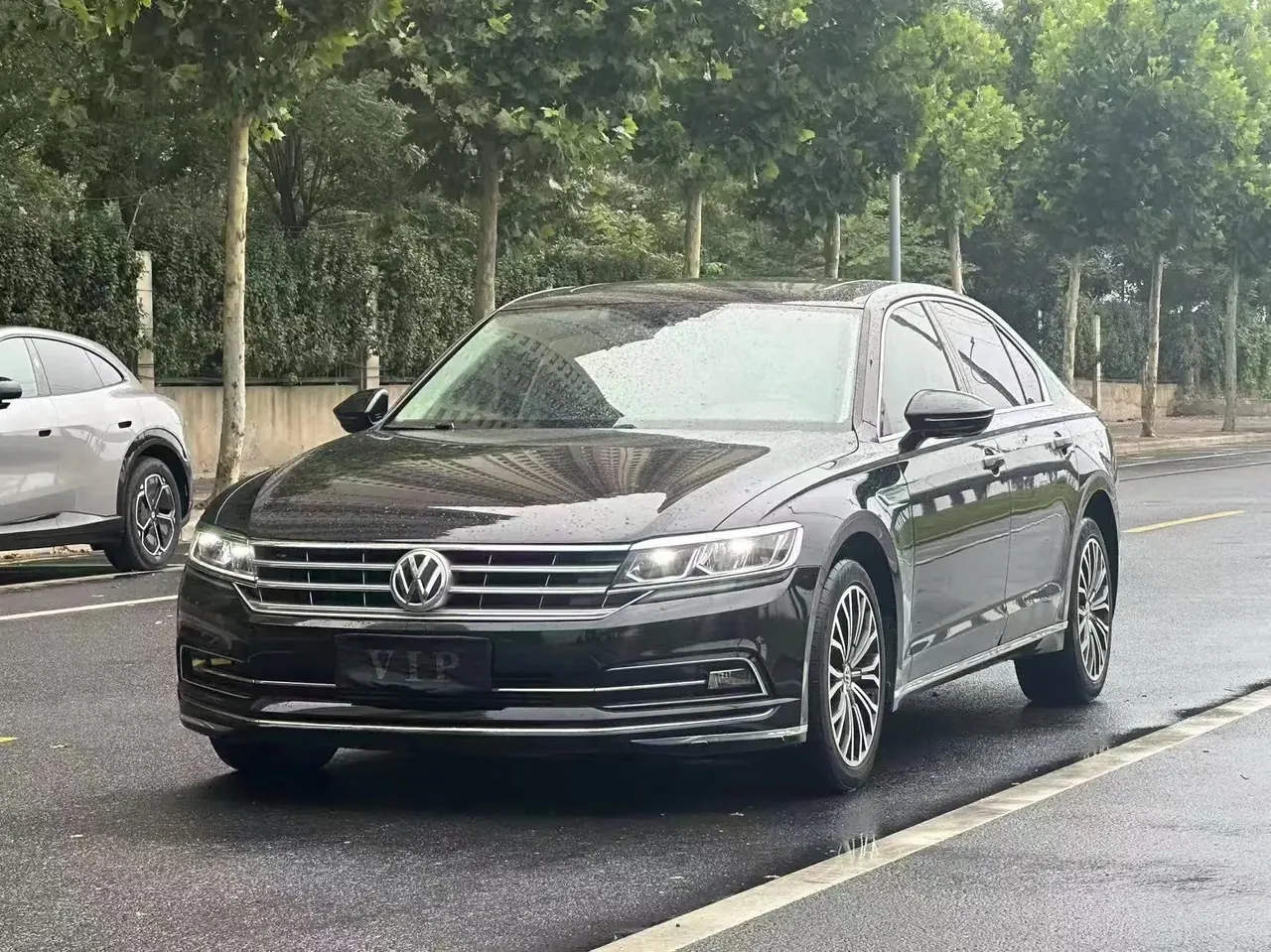 Phideon 2018 Model Facelift 380TSI Front-Wheel-Drive Business Edition - View 1
