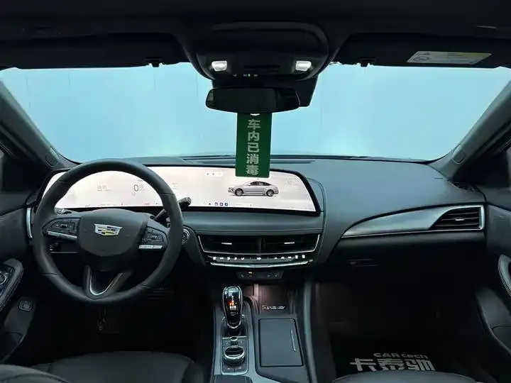 Cadillac CT5 2024 28T Luxury Pro 14