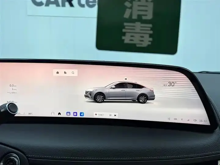 Cadillac CT5 2024 28T Luxury Pro 26