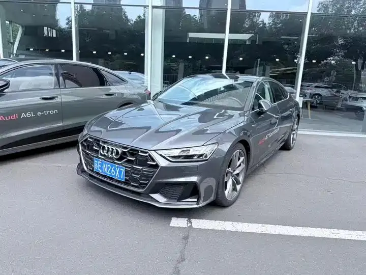 Audi A7 2024 45 TFSI Selection - View 1
