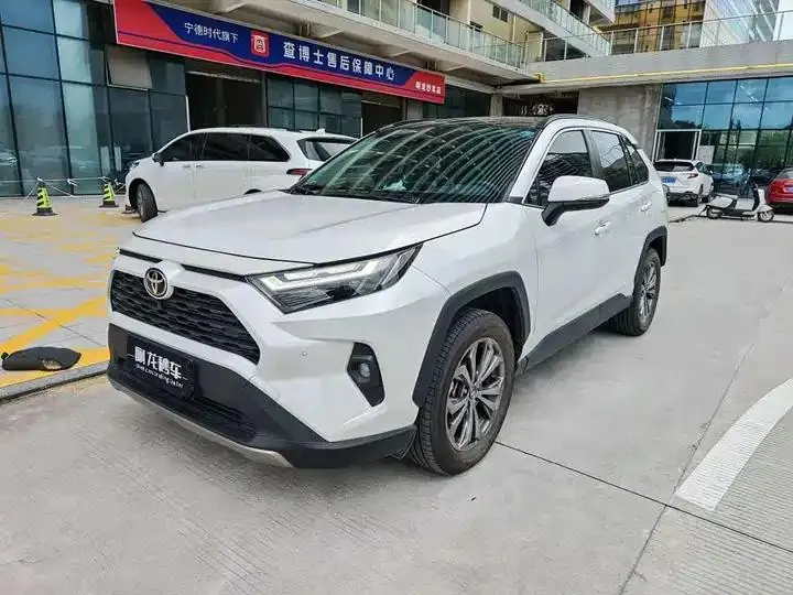 RAV4 Rongfang 2023 Model 2.0L CVT Front-Wheel-Drive Luxury Plus Edition - View 1