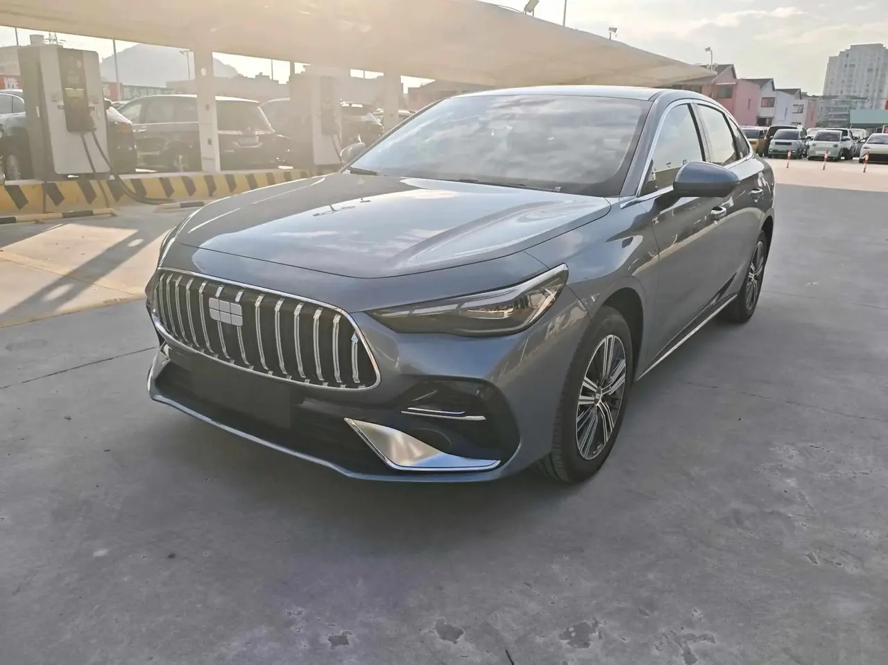 Geely Galaxy 2025 xingyao 6 EM-i 1.5 125km exploration version automatic gear - View 1