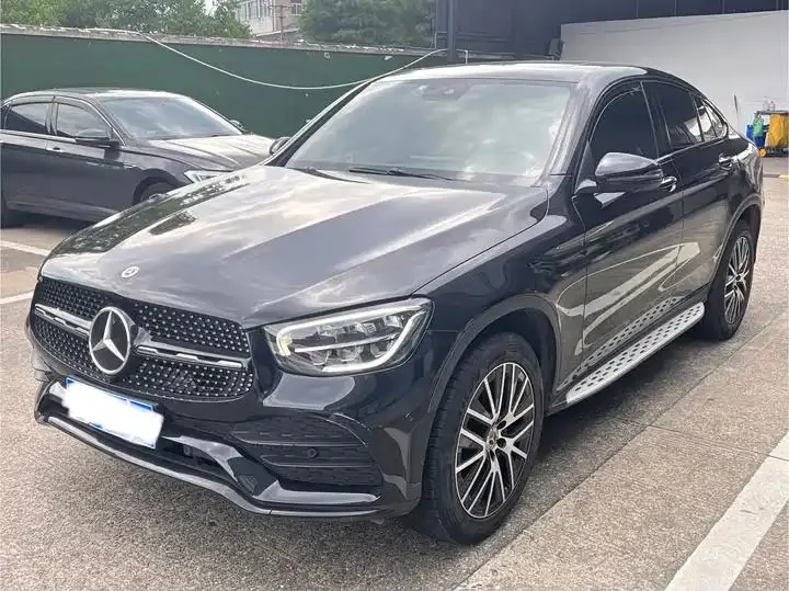 Mercedes Benz GLC Coupe 2022 GLC 300 4MATIC Coupe SUV - View 1