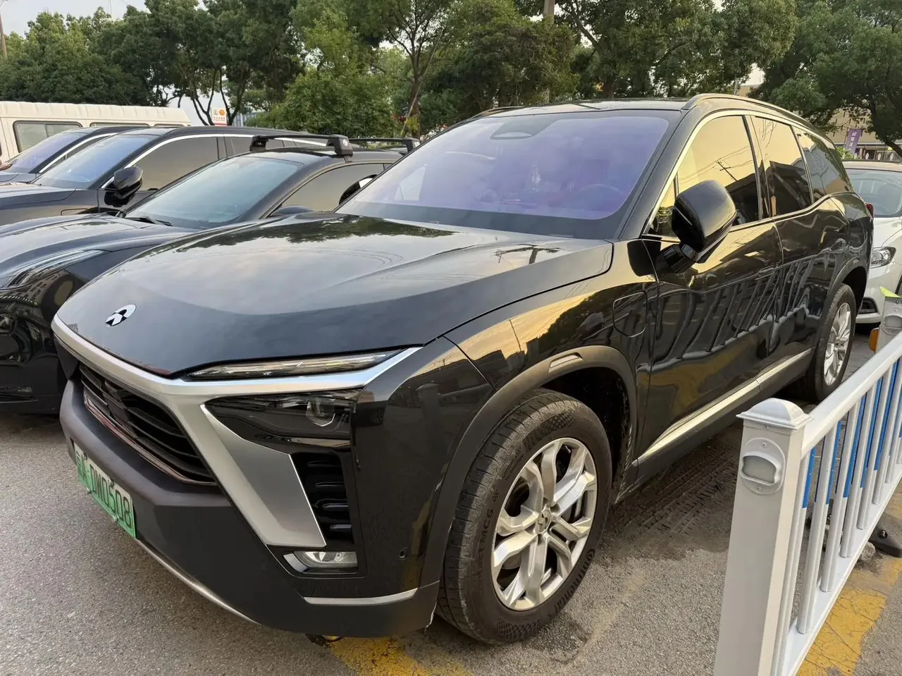NIO ES8 2020 580KM six-seat version - View 1