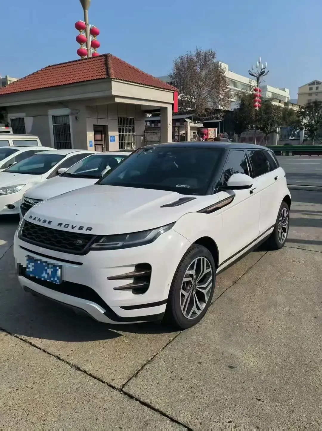 Range Rover Aurora 2020 249PS R-DYNAMIC S Sports Edition - View 1
