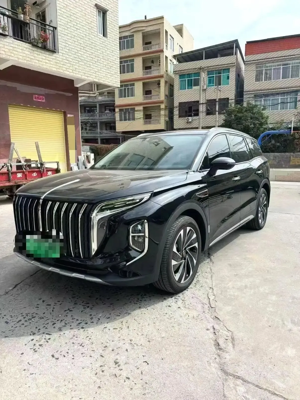 HongQi 2025 HS7 PHEV 2.0T 4-wheel drive 2 million commemorative 6-seat automatic gear - View 1