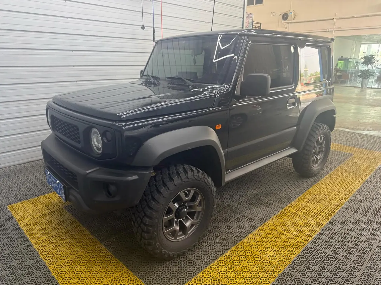 Suzuki Jimny (Imported) 2025 Jimny 1.5 Four-wheel Drive Automatic Gear - View 1
