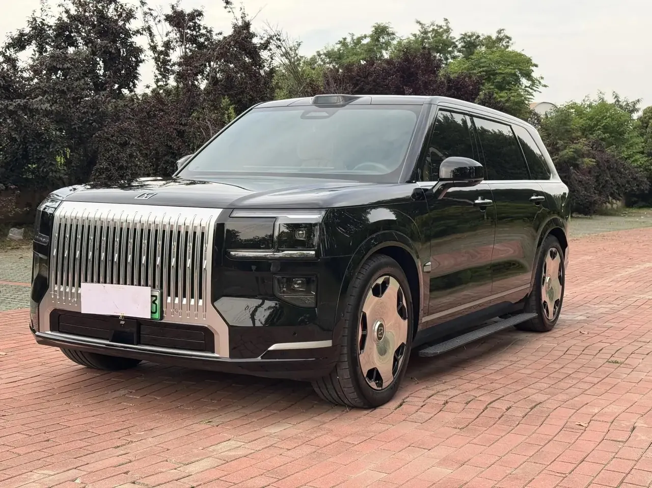 Zeekr 2025 Zeekr 9X 2.0T Ultra Edition 70kWh Automatic Gear - View 1