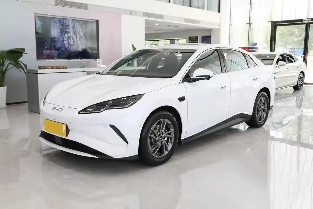 BYD 2025 Seal-06 EV 470km Prestige Model Automatic - View 1
