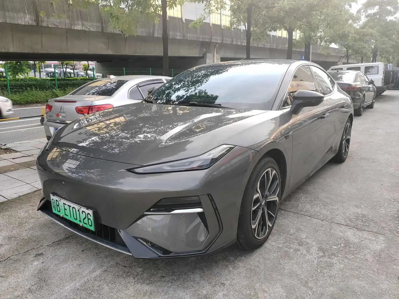 Geely Galaxy 2025 E 8 610km Premium Edition Automatic Gear - View 1